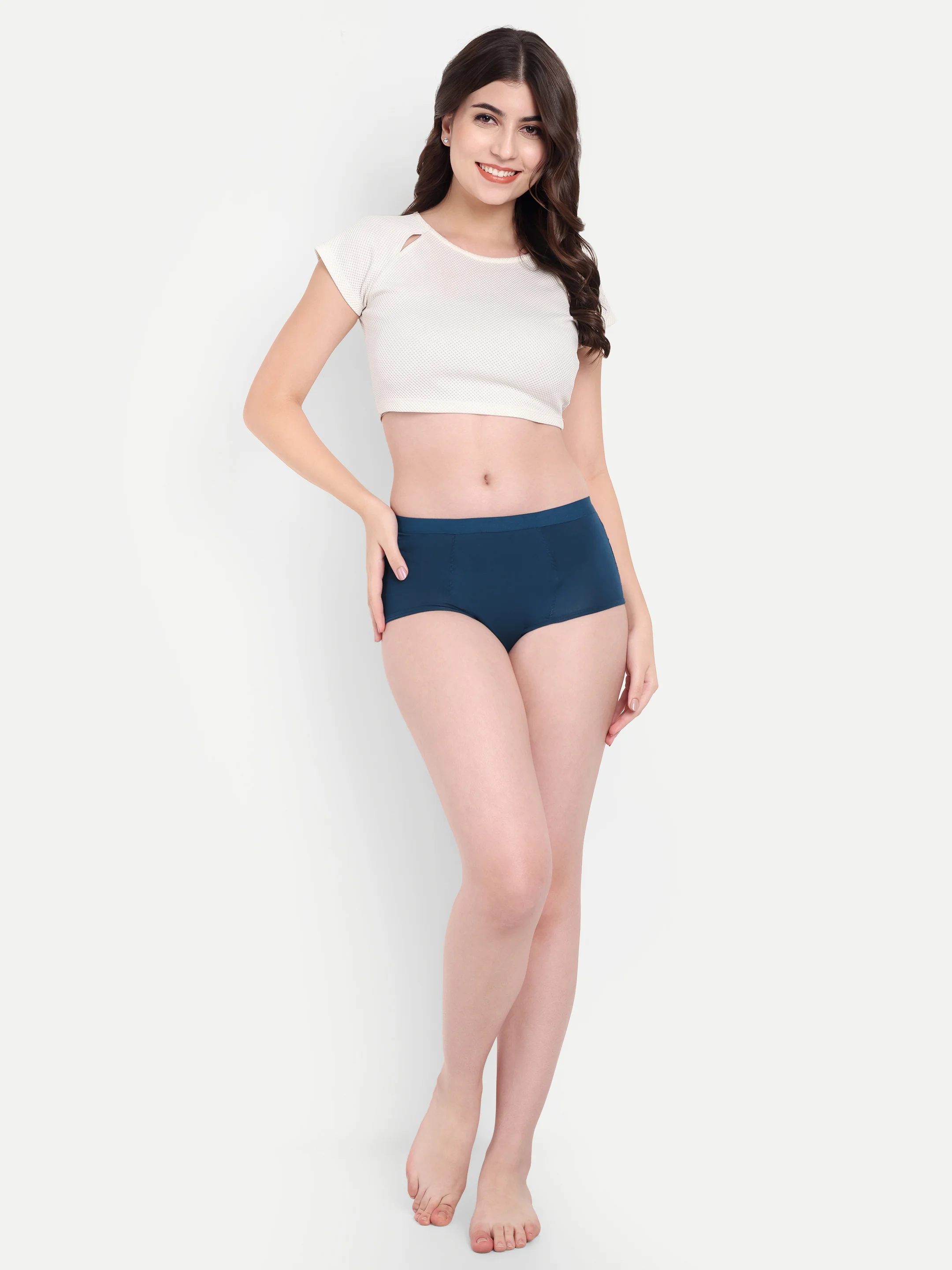 ecomm female shoot